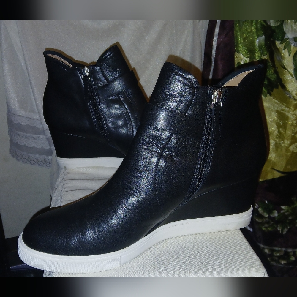 Linea Paolo Freshton black leather high top wedge sneaker boots! - Picture 1 of 6